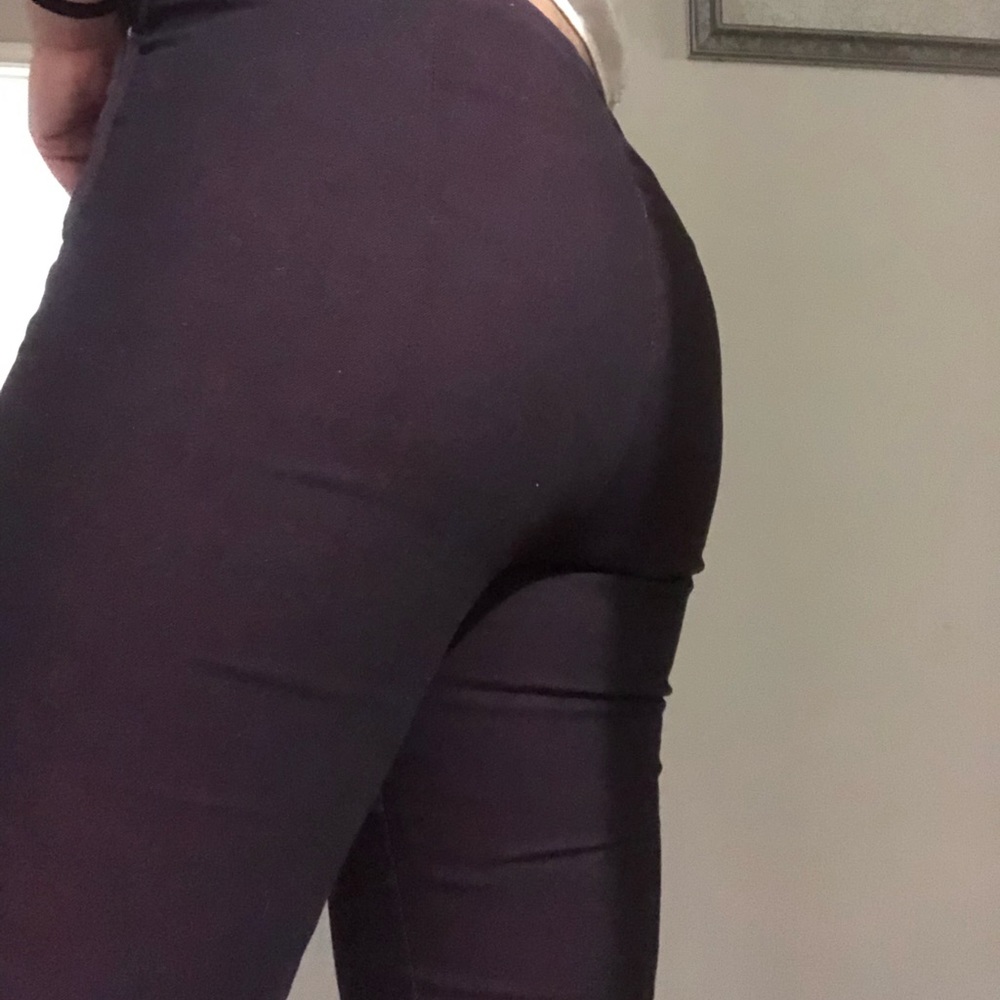 H&M high waisted maroon pants